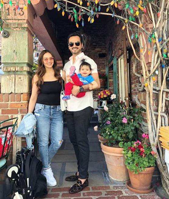 फैमिली हॉलीडे पर ईशा देओल, शेयर की बेटी राध्या की  PHOTO