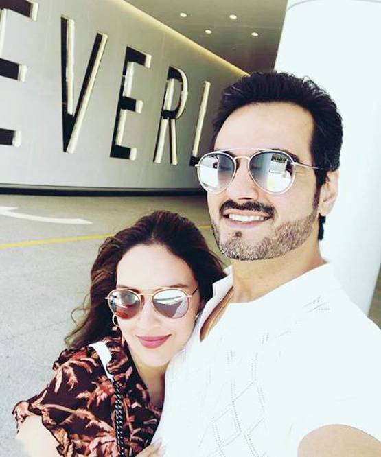 फैमिली हॉलीडे पर ईशा देओल, शेयर की बेटी राध्या की  PHOTO