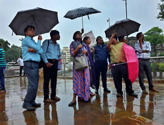 मुंबई: रंगीन रोशनी से जगमगाया BMC हेडक्वार्टर, 125 साल हो रहे पूरे