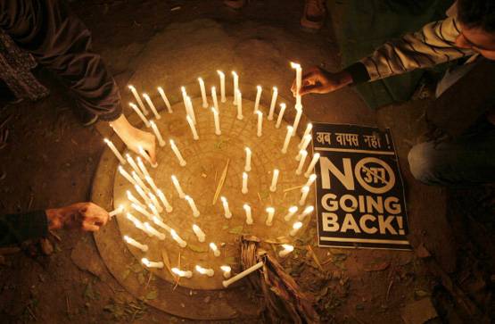 धारा 377: जानिए रामदेव से लेकर सियासी दलों तक किसकी क्या है राय