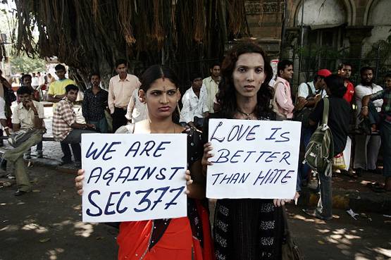 धारा 377: जानिए रामदेव से लेकर सियासी दलों तक किसकी क्या है राय