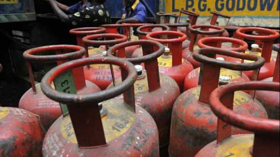 PNG पर भी सब्स‍िडी देने की तैयारी में सरकार, बचेंगे आपके पैसे