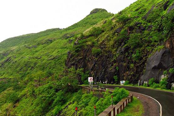 बरसात का मौसम खत्म होने से पहले जरूर घूम लेनी चाहिए ये जगहें