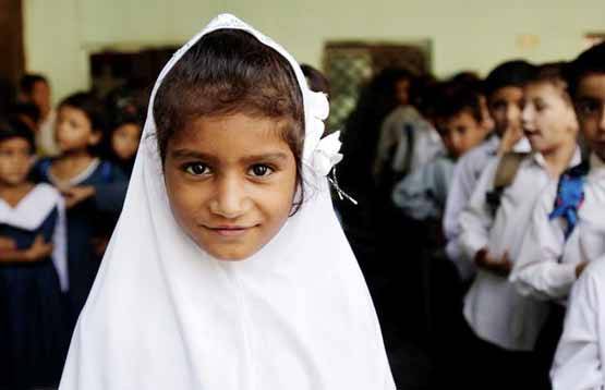 भारत से अलग है PAK में पढ़ाई, 'सिंगल-सेक्स एजुकेशन' पर है जोर