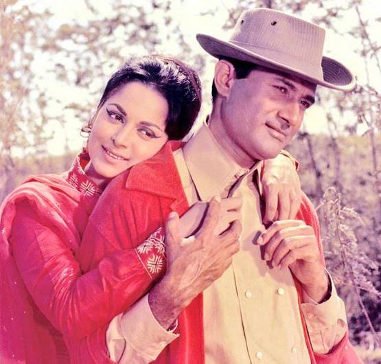 नीरज के लिखे 10 सदाबहार फिल्मी गाने, आज भी चाव से सुनते हैं लोग