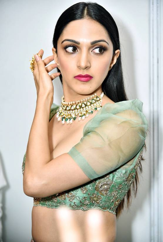 फैशन शो में छाया 'लस्ट स्टोरीज' एक्ट्रेस का ब्राइडल लुक, फोटो Viral