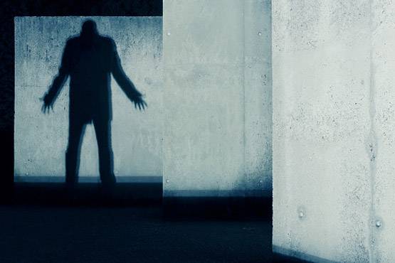 कहीं आस्था-कहीं अत्याचार, जब मौत को गले लगा बैठा पूरा परिवार