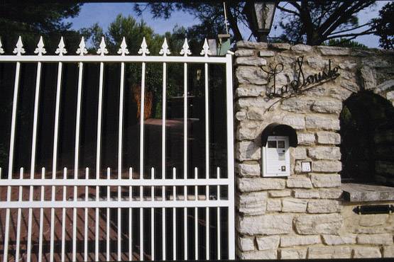 5 सबसे बड़ी सामूहिक आत्महत्याएं: 913 लोगों ने एक साथ दी थी जान