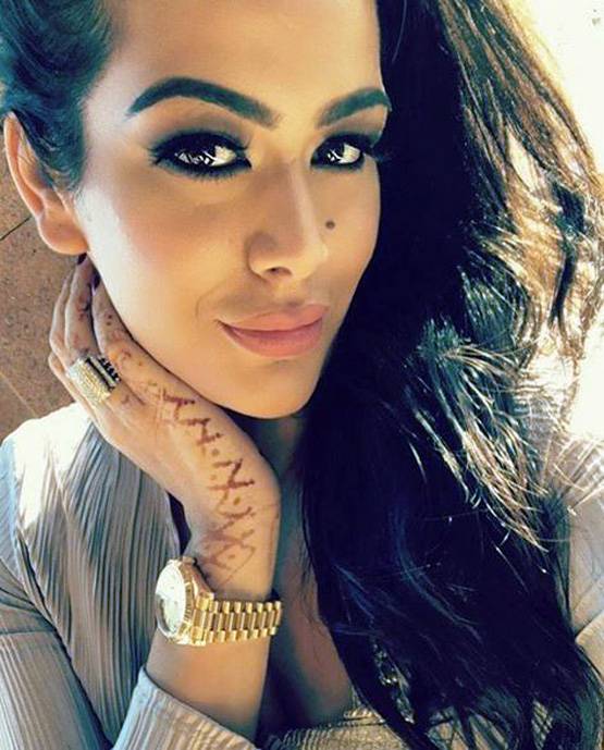 क्या एक्ट्रेस बनेंगी संजू की बेटी त्रिशाला? दिया यह जवाब