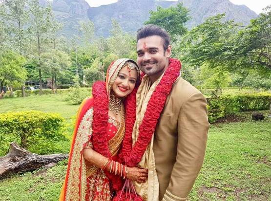 शादी के तुरंत बाद महाक्षय ने कराया फोटोशूट, तस्वीरों में दिखे मिथुन