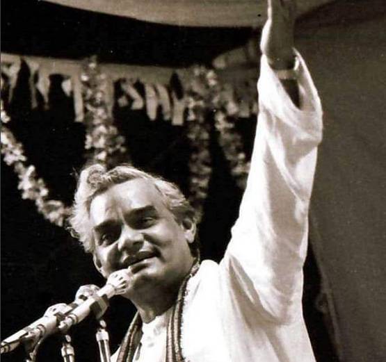 नहीं रहा BJP की त्र‍िमूर्ति का शिखर, जोशी-आडवाणी को खलेगी कमी