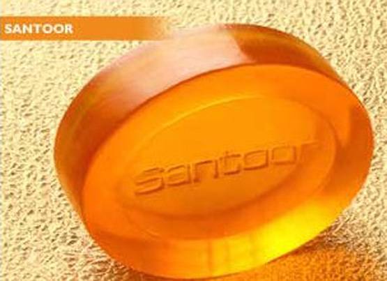 संतूर ने लक्स को पीछे छोड़ा, लाइफबॉय अब भी सबसे 'तंदुरुस्त'