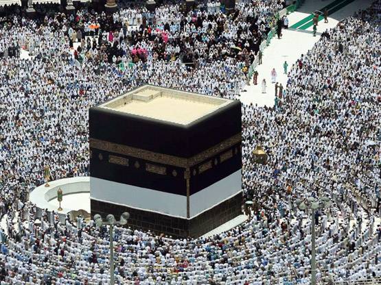 क्या है आब-ए-ज़मज़म, हज पर जाने वाले मुसलमान क्यों लाते हैं साथ?