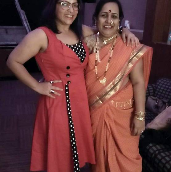 कामवाली बाई बनी कॉमेडियन, अमीर मालकिनों का मजाक बनाकर हुईं हिट