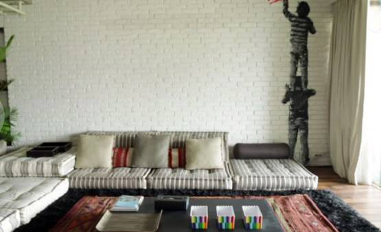 ऐसा दिखता है ऋतिक रोशन का घर, देखें Inside PHOTOS