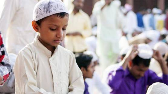 देश भर में बकरीद का जश्न, जानें क्यों दी जाती है कुर्बानी