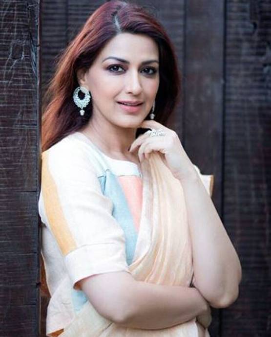 सोनाली बेंद्रे के पति ने बताया- अब कैसी है एक्ट्रेस की तबीयत