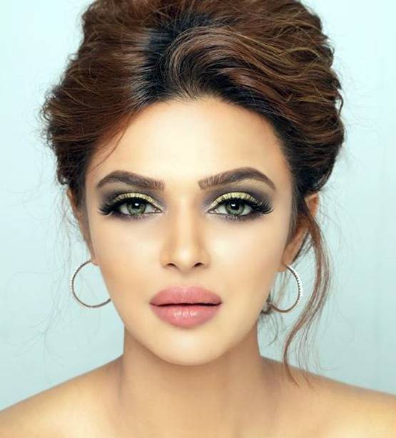 लिप सर्जरी पर बोलीं एक्ट्रेस- सुंदर दिखने में नहीं है बुराई