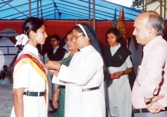 बचपन और टीनेज में ऐसी दिखती थीं दिव्यांका त्रि‍पाठी