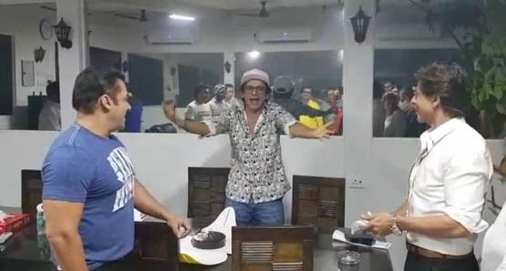 शाहरुख और सलमान ने मनाया सुनील ग्रोवर का बर्थडे, Photos