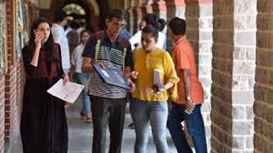 DU: 7वीं कटऑफ जारी, गार्गी, हिंदू, हंसराज और किरोड़ीमल कॉलेज में मौका