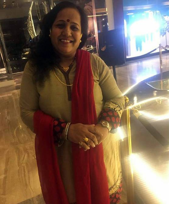 कामवाली बाई बनी कॉमेडियन, अमीर मालकिनों का मजाक बनाकर हुईं हिट