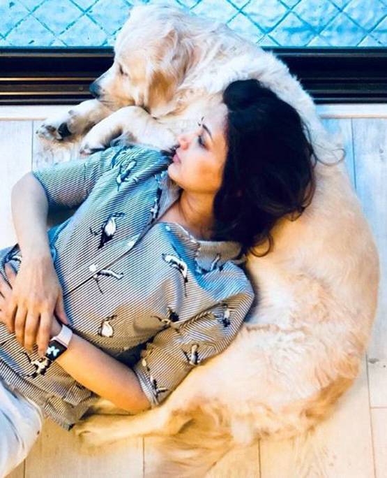 कैंसर ट्रीटमेंट के बाद Bald हुईं सोनाली, मिलने पहुंचे ऋतिक-सुजैन