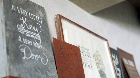 ऐसा दिखता है ऋतिक रोशन का घर, देखें Inside PHOTOS