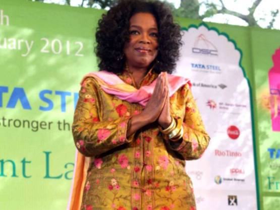 साड़ी से बिंदी तक, भारतीयों के पारंपरिक अंदाज की दुनिया दीवानी