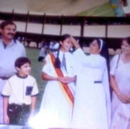 बचपन और टीनेज में ऐसी दिखती थीं दिव्यांका त्रि‍पाठी