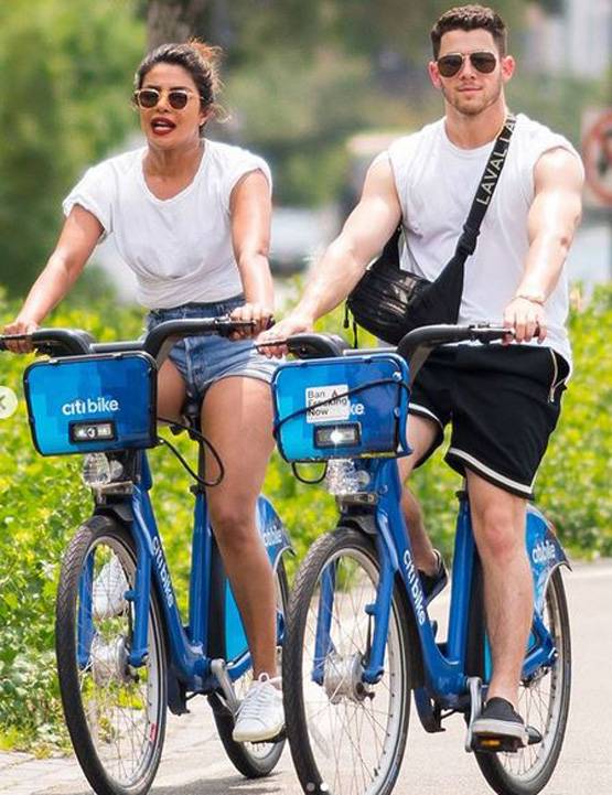 तो इस वजह से नहीं तय हो पाई है डेट? प्रियंका-निक यहां करेंगे शादी