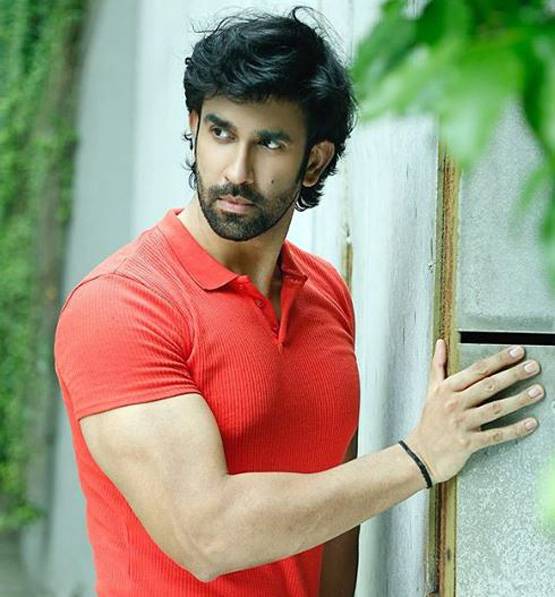 बहन की तरह फिटनेस फ्रीक हैं सुष्मिता सेन के भाई, PHOTOS