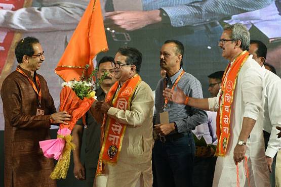 चुनावी चंदा: AAP, JDS के अच्छे दिन, शिवसेना को बड़ा झटका