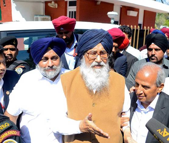 चुनावी चंदा: AAP, JDS के अच्छे दिन, शिवसेना को बड़ा झटका