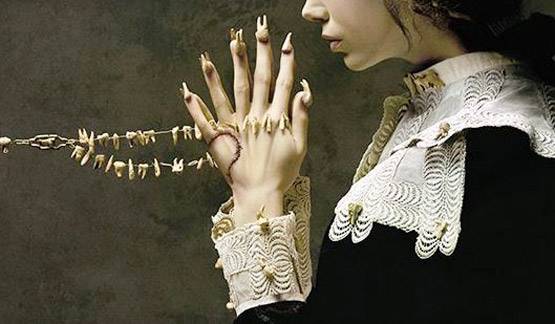 Netflix पर घोल: अच्छी लगे तो इन 5 हॉरर वेब सीरीज को भी देखें