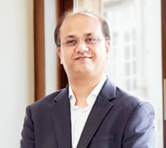 अनंत बजाज: को-आर्डिनेटर से 4298 करोड़ की कंपनी के MD तक का सफर