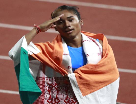 एशियन गेम्स: वंडर गर्ल हिमा दास ने फिर दिखाया दम, जीता सिल्वर