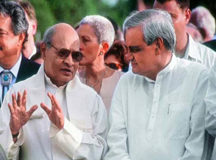 वाजपेयी की Rare photos: बचपन से PM बनने तक ऐसा रहा सफर