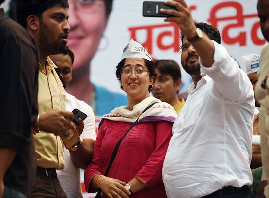 AAP नेता आतिशी ने हटाया 'मार्लेना' सरनेम, बताई ये वजह