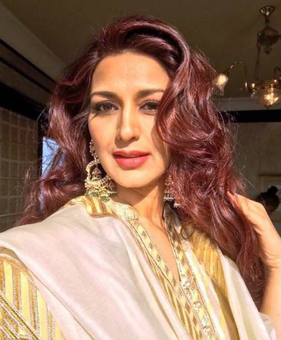 कैंसर ट्रीटमेंट के बाद Bald हुईं सोनाली, मिलने पहुंचे ऋतिक-सुजैन