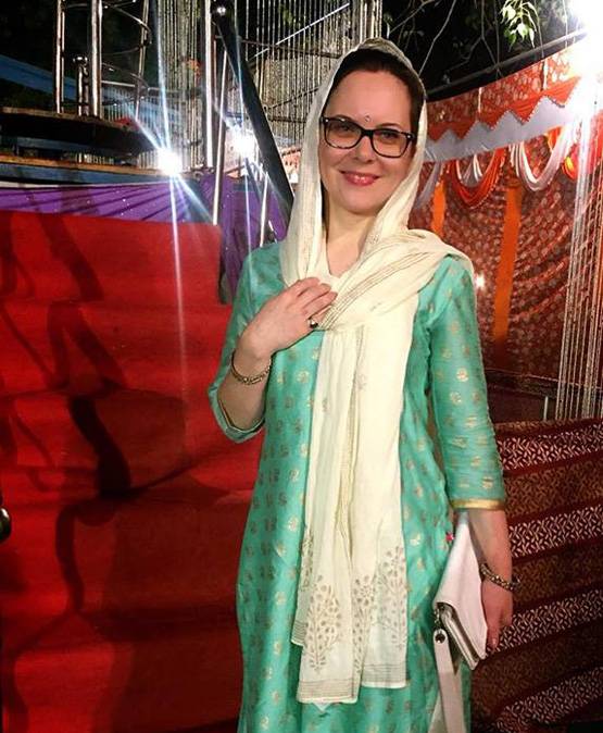 विदेशी लड़की को UP के लड़के से प्यार, शादी के लिए सुषमा से गुहार