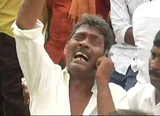 जैसे ही आई करुणानिधि के निधन की खबर, समर्थकों में मची चीख-पुकार