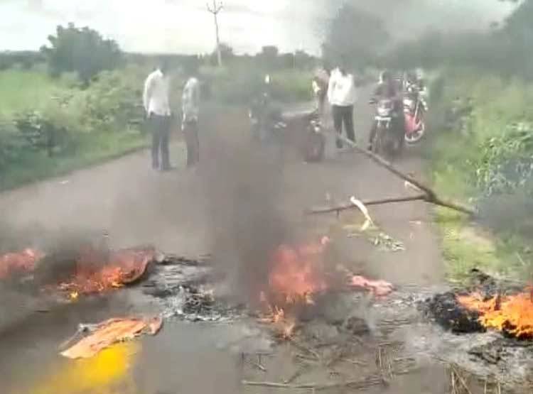 महाराष्ट्र: मराठा आरक्षण के बाद अब क्यों उठी धनगर आरक्षण की मांग