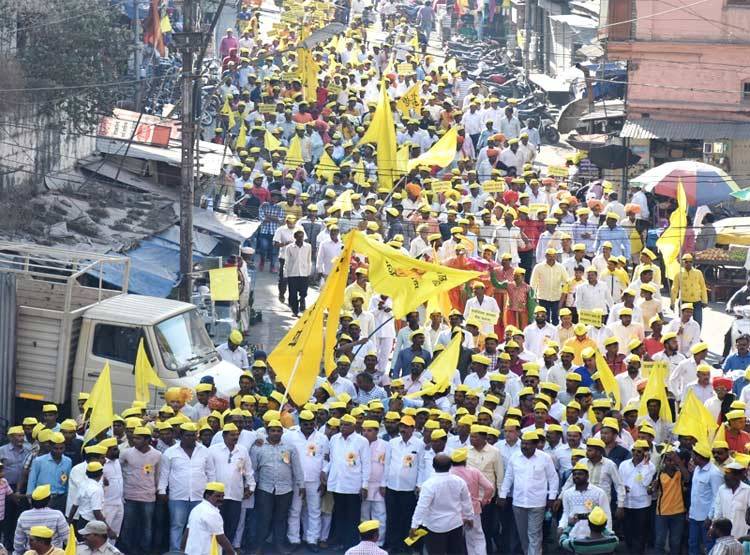 महाराष्ट्र: मराठा आरक्षण के बाद अब क्यों उठी धनगर आरक्षण की मांग