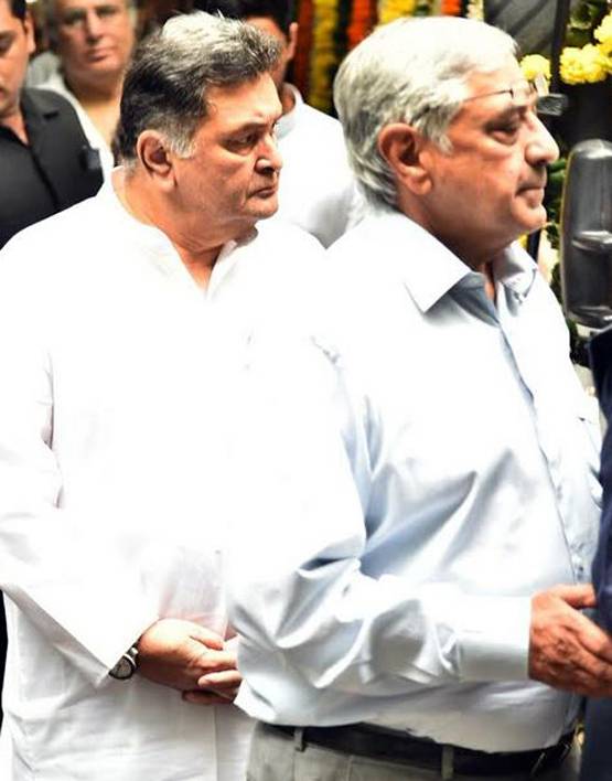 बिग बी के समधी का अंतिम संस्कार, अभिषेक के साथ दिखे ऋषि कपूर