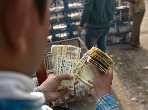 अगर बनवा रखे हैं कई क्रेडिट कार्ड, तो ऐसे उठाएं सही फायदे