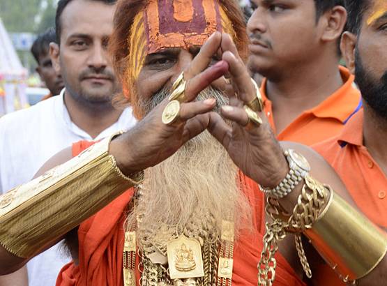 ...20 किलो सोना पहनकर कांवड़ यात्रा पर निकले गोल्डन बाबा