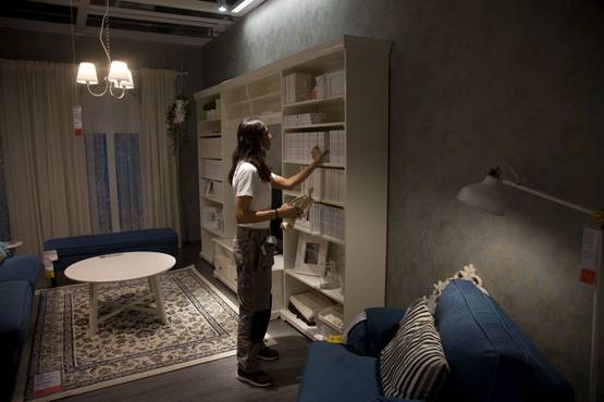 IKEA स्टोर पर टूट पड़े लोग, 100 रु. से भी कम में मिल रहे ये सामान