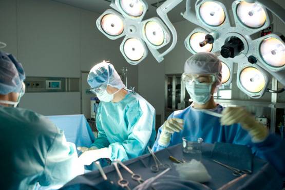 लड़कियां न बनें डॉक्‍टर इसलिए कॉलेज कम कर देता था नंबर