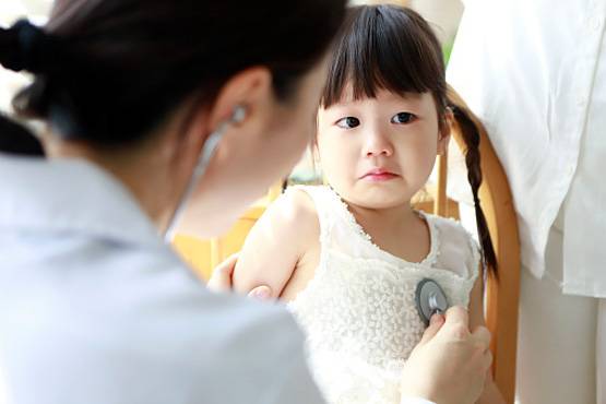 लड़कियां न बनें डॉक्‍टर इसलिए कॉलेज कम कर देता था नंबर